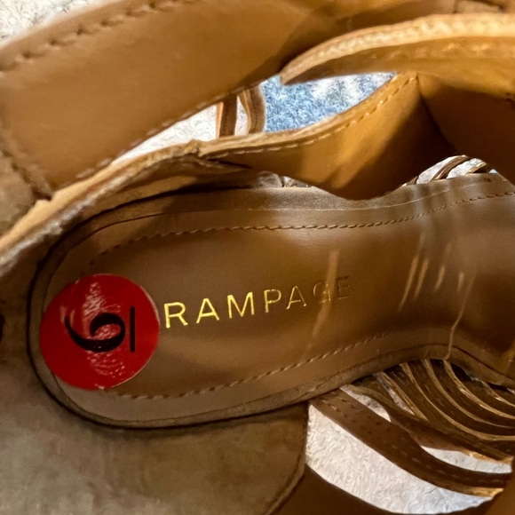 Rampage Heels - Picture 4 of 4
